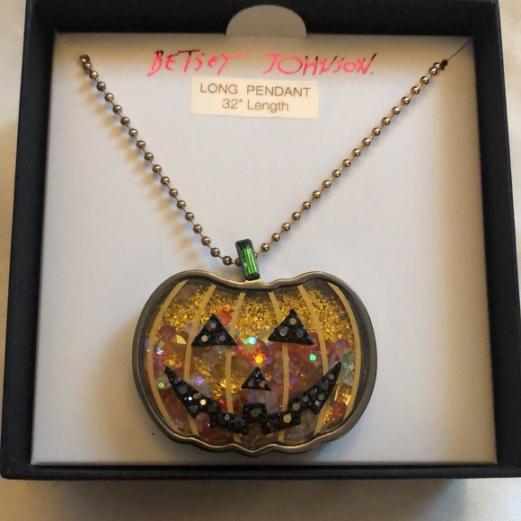 Betsey Johnson Gold Tone 3D Acrylic Pumpkin Pendant Necklace NIB - Picture 2 of 13